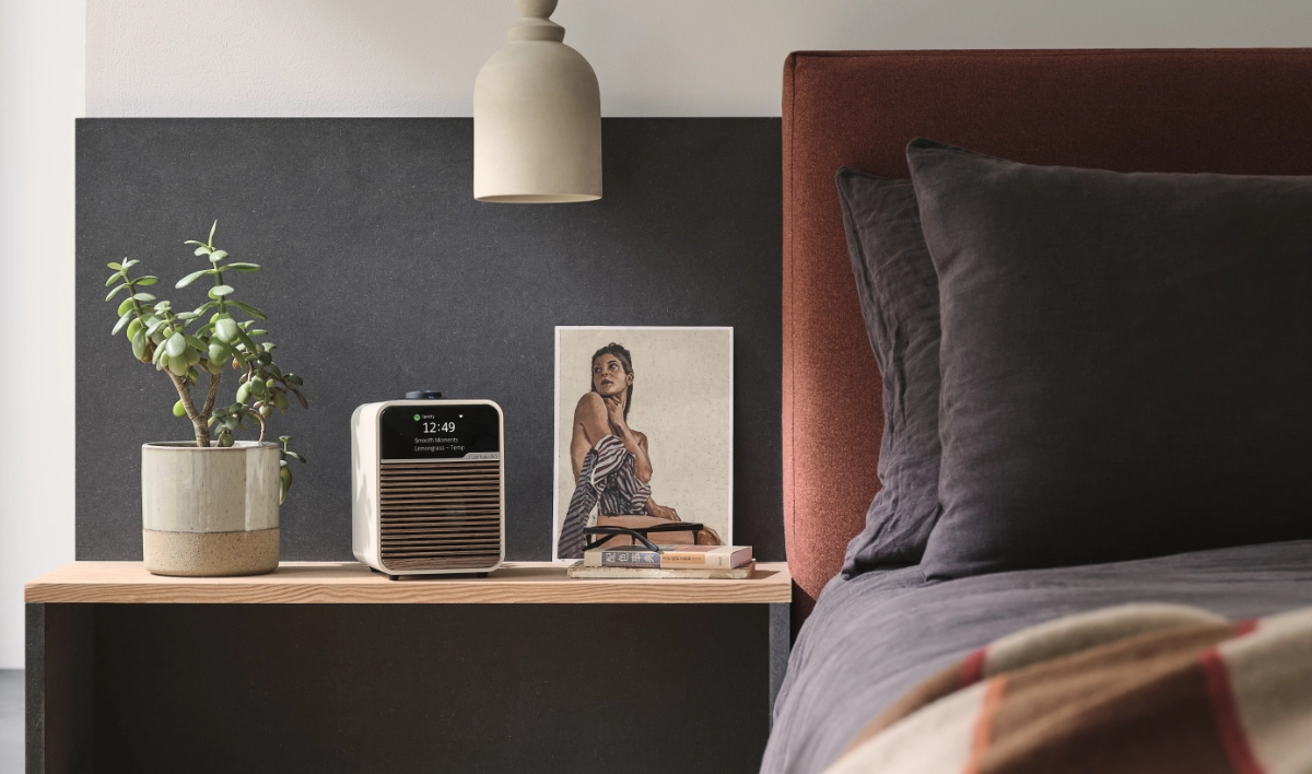 Ruark R1S – Cream – 01 Ruark R1S Cream 01